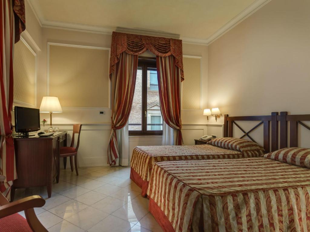 Palazzo Cardinal Cesi Hotel Roma Exterior foto
